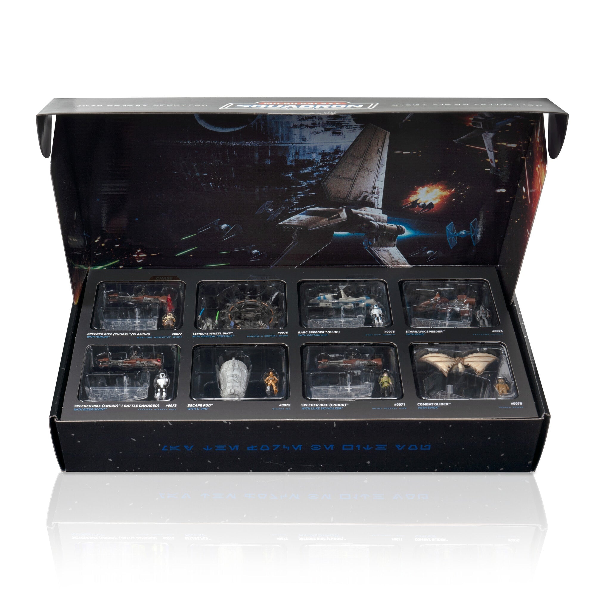 Scout Class Series 4 Box Set includes limited edition chase and rare