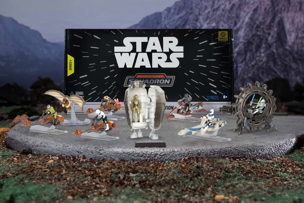 Scout Class Series 4 Box Set includes limited edition chase and rare